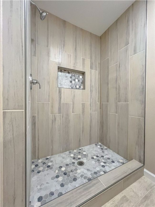 201 Monterrey St, House other with 4 bedrooms, 2 bathrooms and null parking in Alice TX | Image 15