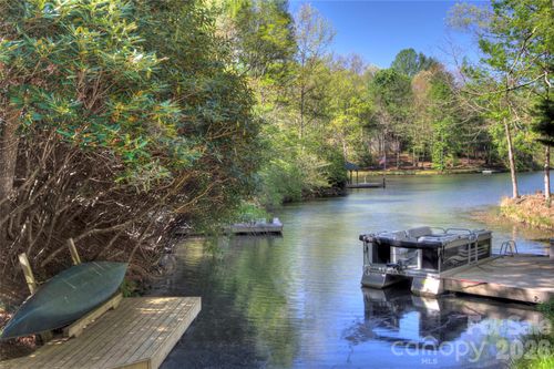 960 Middle Connestee Trl, Brevard, NC, 28712-7447 | Card Image