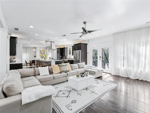 1399 N Druid Hills Rd Ne, Brookhaven, GA, 30319-4907 | Card Image