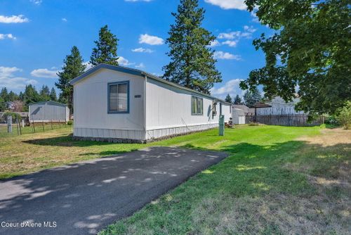 8270 W Meadow Brook Cir, Rathdrum, ID, 83858 | Card Image