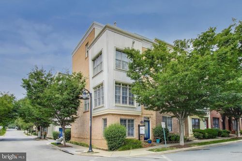 4400 Kennedy St, HYATTSVILLE, MD, 20781-1947 | Card Image