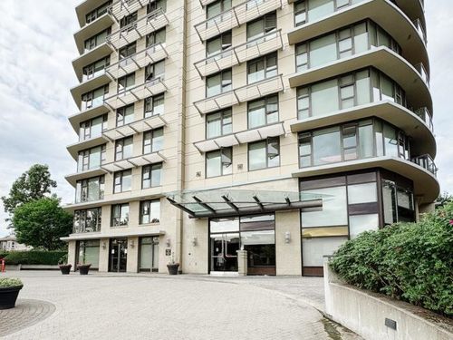 306-683 Victoria Pk W, North Vancouver, BC, V7M0A2 | Card Image