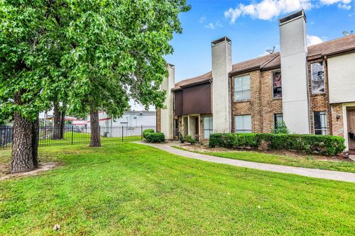 apt-27-17230 Imperial Valley Dr, Houston, TX, 77060-1554 | Card Image