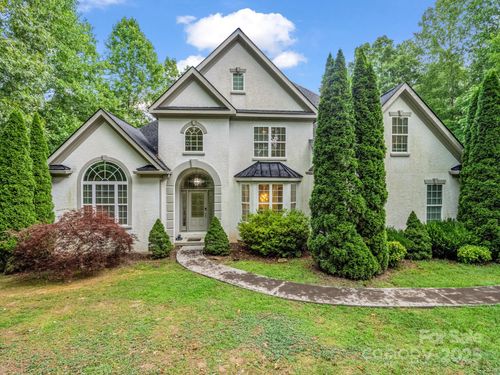 45 Brown Bear Ridge Trl, Zirconia, NC, 28790-4722 | Card Image