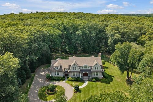 250 Country Dr, Weston, MA, 02493-1138 | Card Image