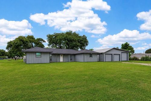 1429 County Road 192, Alvin, TX, 77511-6021 | Card Image
