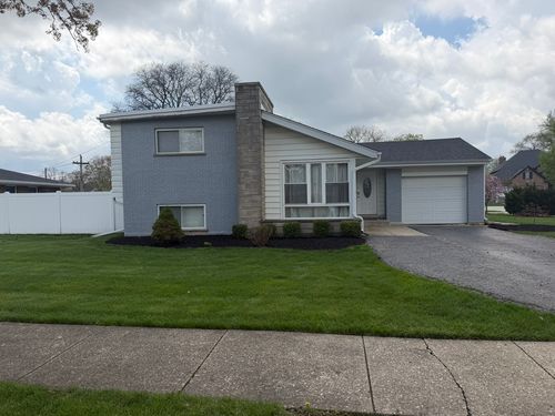 340 E Huntington Ln, Elmhurst, IL, 60126-3625 | Card Image