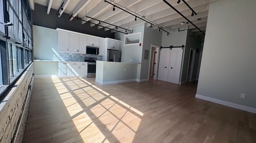 1-199 Market St, Lowell, MA, 01852-1810 | Card Image