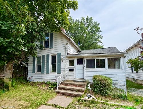 37454 Euclid Ave, Willoughby, OH, 44094-5644 | Card Image