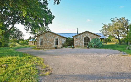 101 Stadium View Dr, Marble Falls, TX, 78654-0076 | Card Image