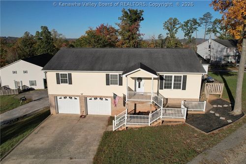 7 Alexa Way, Elkview, WV, 25071-9460 | Card Image