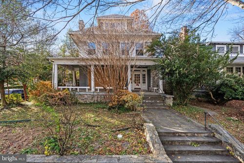 2700 36th St Nw, WASHINGTON, DC, 20007-1421 | Card Image