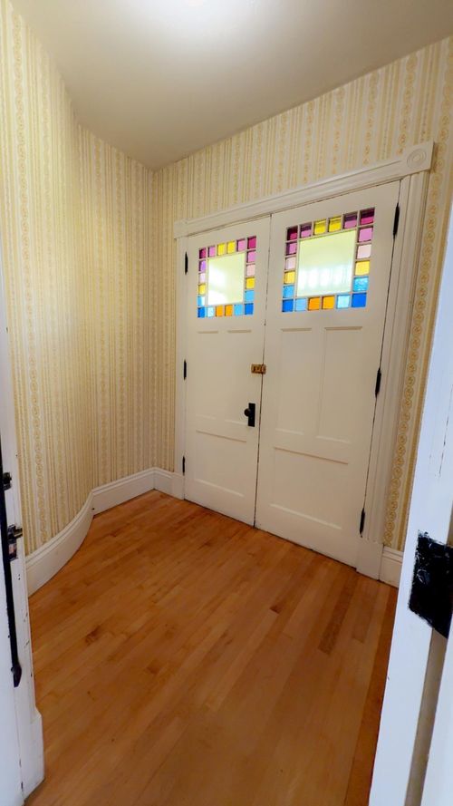 12 Prospect St, Hinsdale, NH, 03451-2316 | Card Image