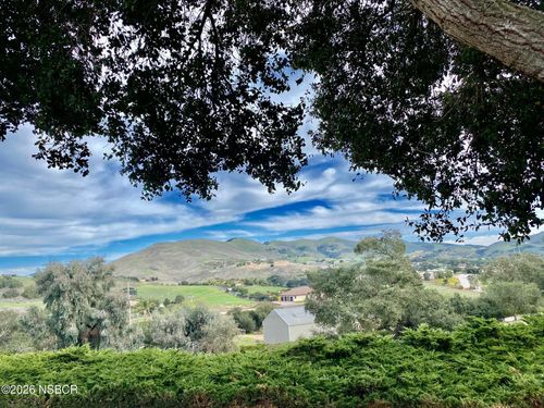 460 Rim Rock Road, Nipomo, CA, 93444 | Card Image