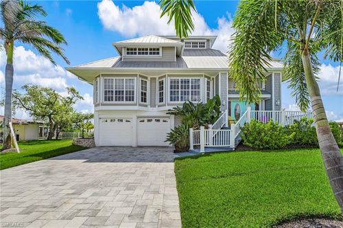3681 San Carlos Dr, ST. JAMES CITY, FL, 33956-2201 | Card Image