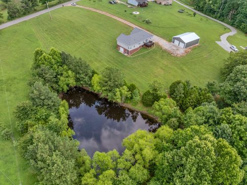 1350 Old County House Rd, Charlotte, TN, 37036-5612 | Card Image