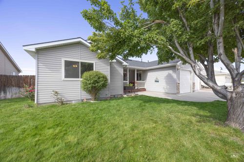 1224 Nw Mandarin St, Mountain Home, ID, 83647-2483 | Card Image
