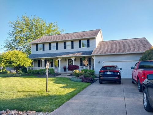 1307 Greensview Ln, Washington Court House, OH, 43160-1882 | Card Image