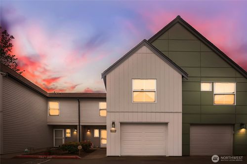 n102-6711 S 239th Pl, Kent, WA, 98032-2631 | Card Image