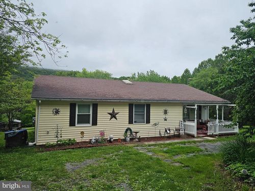 2596 Detour Rd, GREAT CACAPON, WV, 25422-3109 | Card Image
