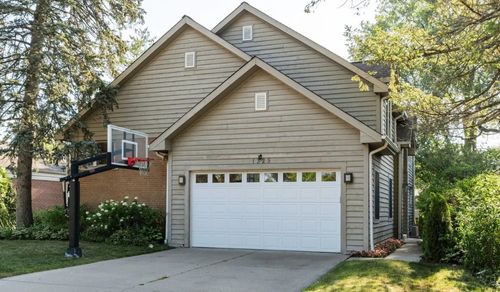 1325 Ferndale Ave, Highland Park, IL, 60035-2809 | Card Image