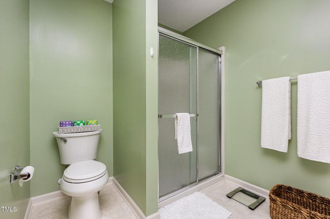 Primary Bathroom | Image 21