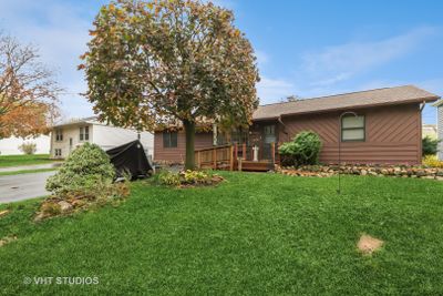 385 Maplewood Drive, House other with 3 bedrooms, 1 bathrooms and 4 parking in Antioch IL | Image 1