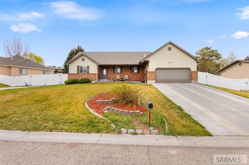 2266 E Olympic Ave, Idaho Falls, ID, 83404-7729 | Card Image