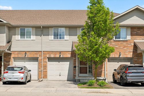 5-15 Gregg Crt, Kitchener, ON, N2A4H7 | Card Image