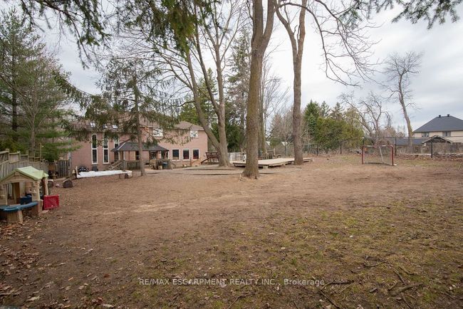 144 Wilson St E, Home with 0 bedrooms, 4 bathrooms and 24 parking in Ancaster ON | Image 50