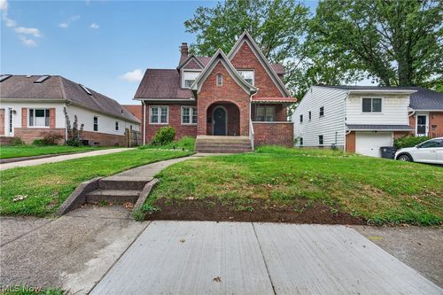 654 Moreley Ave, Akron, OH, 44320-2044 | Card Image