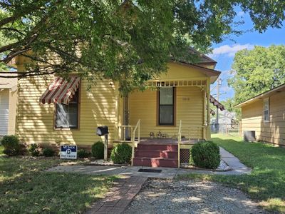 1010 E 6th Ave, House other with 1 bedrooms, 1 bathrooms and null parking in Winfield KS | Image 1