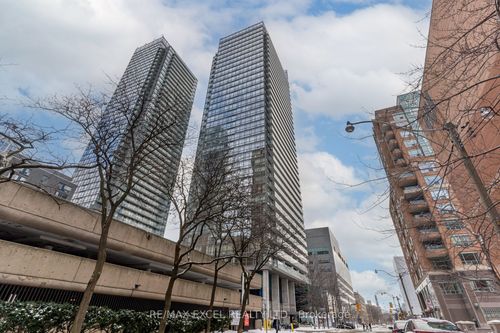 2806-37 Grosvenor St, Toronto, ON, M4Y3G5 | Card Image