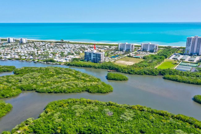 APT-804 - 5059 N Highway A1a, Condo with 2 bedrooms, 2 bathrooms and null parking in Hutchinson Island FL | Image 60