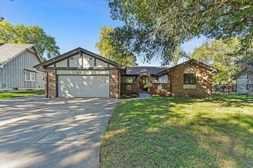 2530 Glacier Dr, Wichita, KS, 67215-1502 | Card Image
