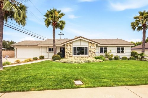 818 Hood Dr, Claremont, CA, 91711-3309 | Card Image