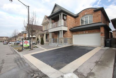 7 Vontress St, House other with 4 bedrooms, 4 bathrooms and 6 parking in Brampton ON | Image 2