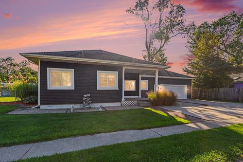 17588 Reenders St, Spring Lake, MI, 49456-1339 | Card Image