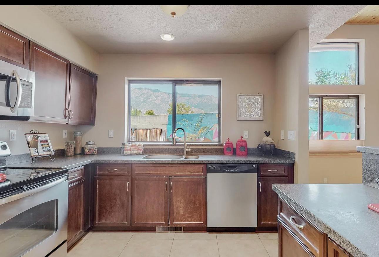 Residential Lease in Albuquerque 5