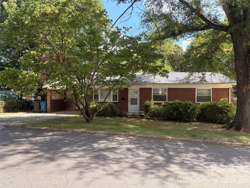 725 5th Ave Sw, Hickory, NC, 28602-2748 | Card Image