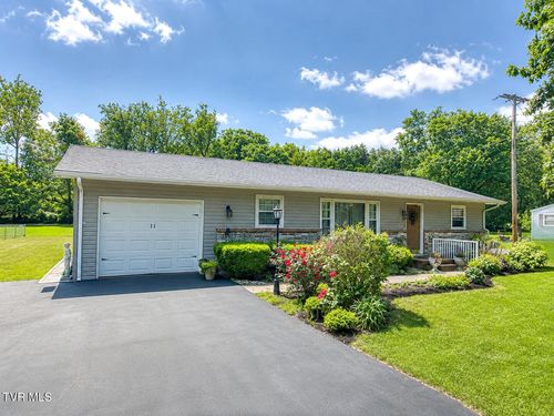 135 Cedar Valley Rd, Bristol, TN, 37620-4954 | Card Image
