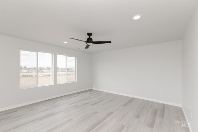 2365 W Opalite Dr, House other with 4 bedrooms, 3 bathrooms and 3 parking in Kuna ID | Image 9