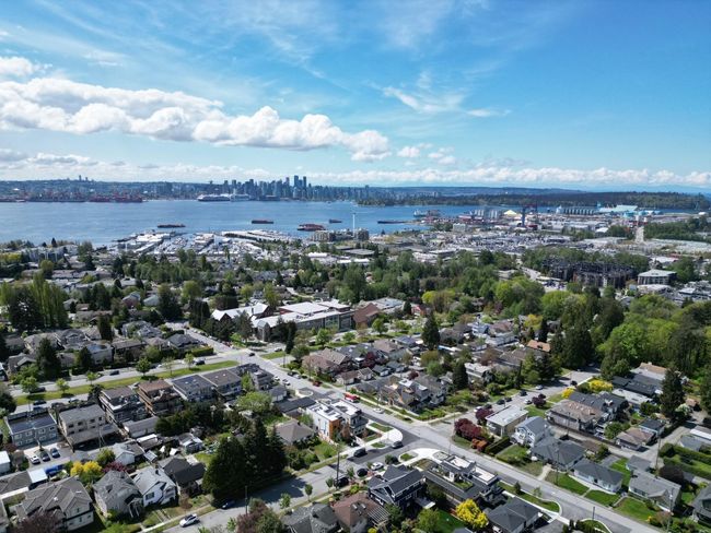 463 W 14 Th Street, House other with 5 bedrooms, 3 bathrooms and 3 parking in North Vancouver BC | Image 39