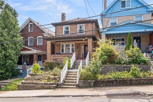 2812 Brentwood Ave, Brentwood, PA, 15227-2526 | Card Image