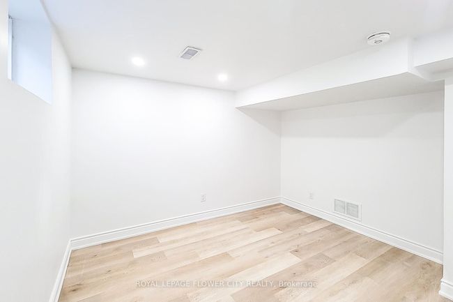 56 Moxley Dr, House other with 6 bedrooms, 4 bathrooms and 5 parking in Hamilton ON | Image 33