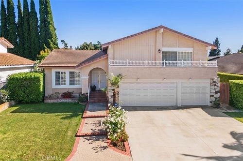 512 Loyola Dr, Placentia, CA, 92870-5111 | Card Image