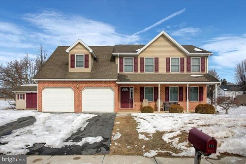 112 Baker And Russell Dr, SHIPPENSBURG, PA, 17257-9268 | Card Image