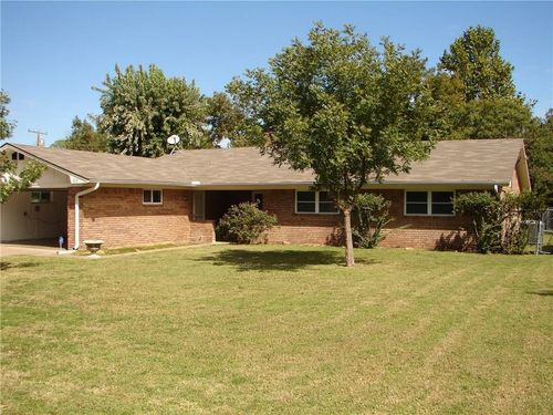 1213 Mockingbird St, Stephenville, TX, 76401-1752 | Card Image