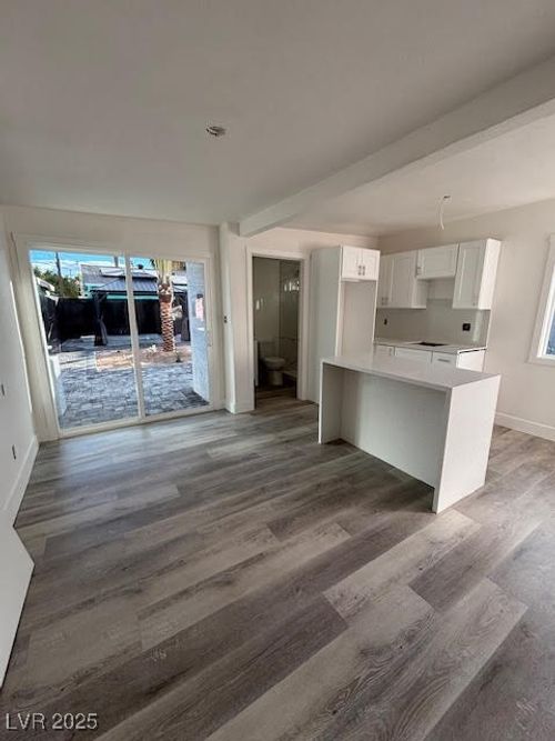 321 Beaumont St, Las Vegas, NV, 89106-3906 | Card Image