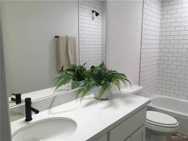 14013 Boykin Creek Rd, House other with 3 bedrooms, 3 bathrooms and 2 parking in McAllen TX | Image 18